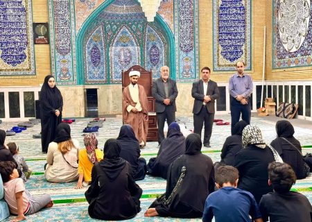 آئین اهدا ۱۵٠ عدد کیف به همراه لوازم التحریر به دانش آموزان کم برخوردار زندانیان برگزار شد