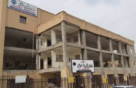 توضیحات رئیس اداره تامین اجتماعی مسجدسلیمان در خصوص روند کند بازسازی و مقاوم سازی ساختمان این اداره پس از زلزله سال ۹۸